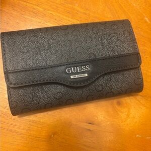 GUESS Los Angeles Black Signature Logo Wallet/Clutch